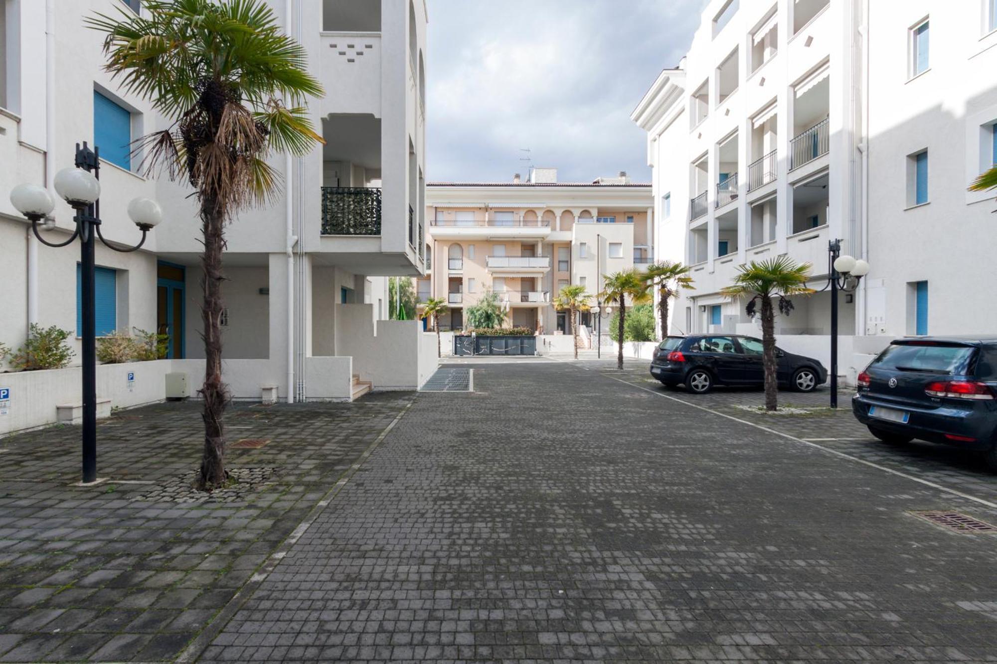 Residence Palazzo Mediterraneo Tortoreto Bagian luar foto